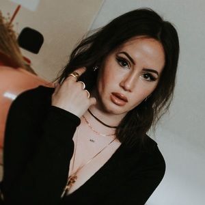 Meet your Posher, Natalia